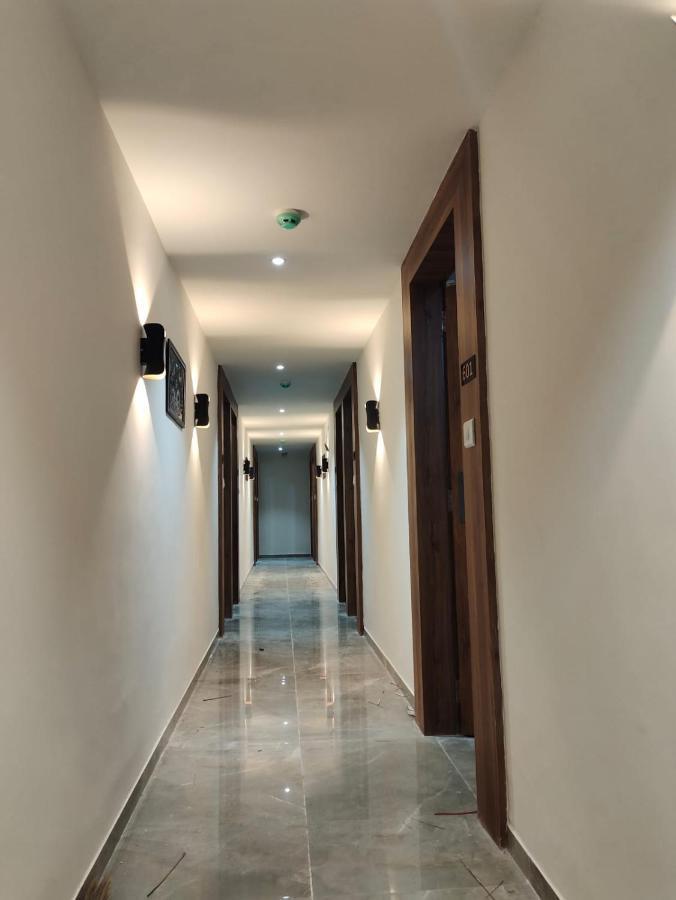 Hotel Lee Park Ahmedabad Eksteriør billede