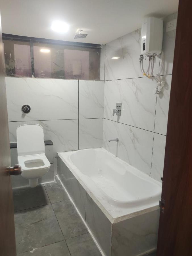 Hotel Lee Park Ahmedabad Eksteriør billede