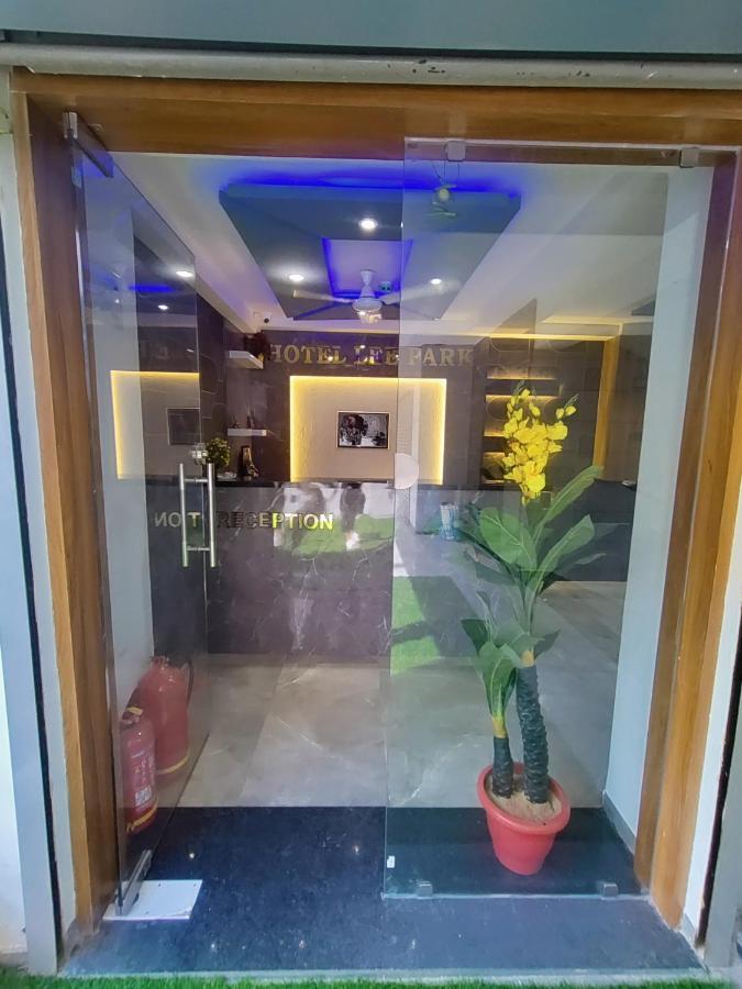 Hotel Lee Park Ahmedabad Eksteriør billede