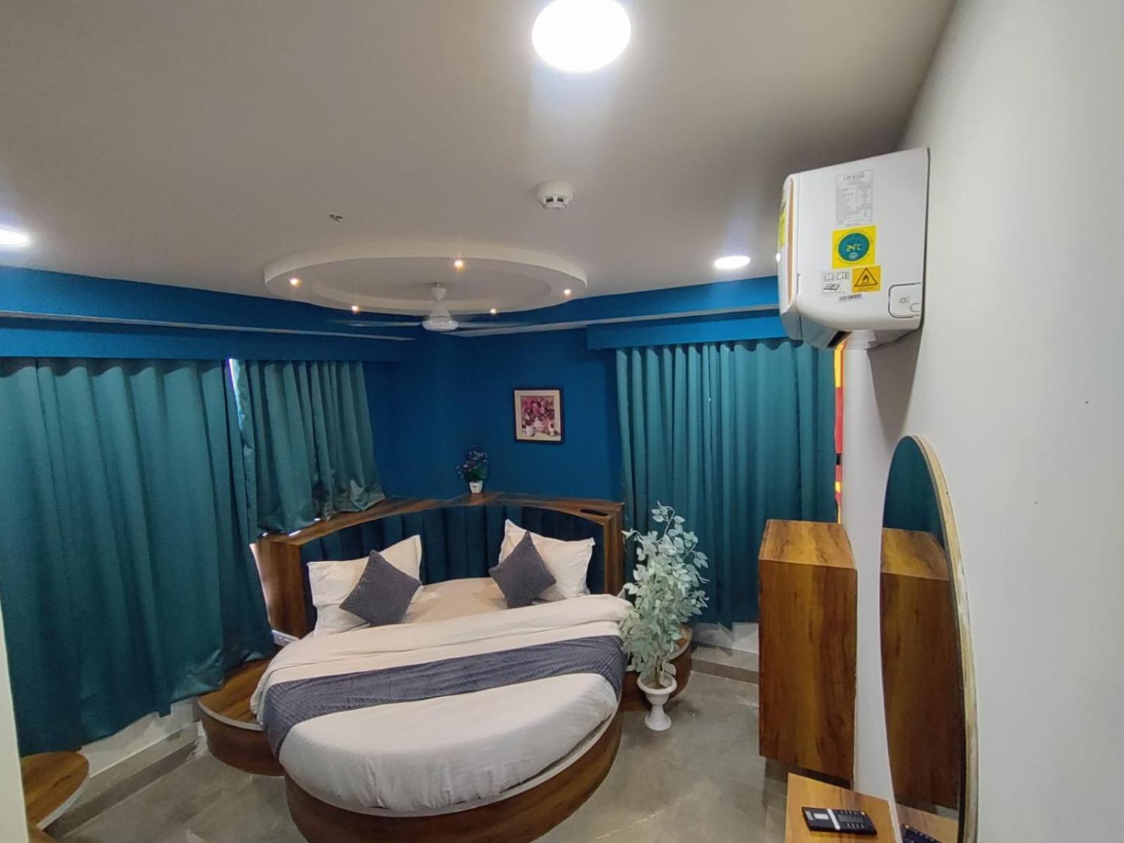 Hotel Lee Park Ahmedabad Eksteriør billede