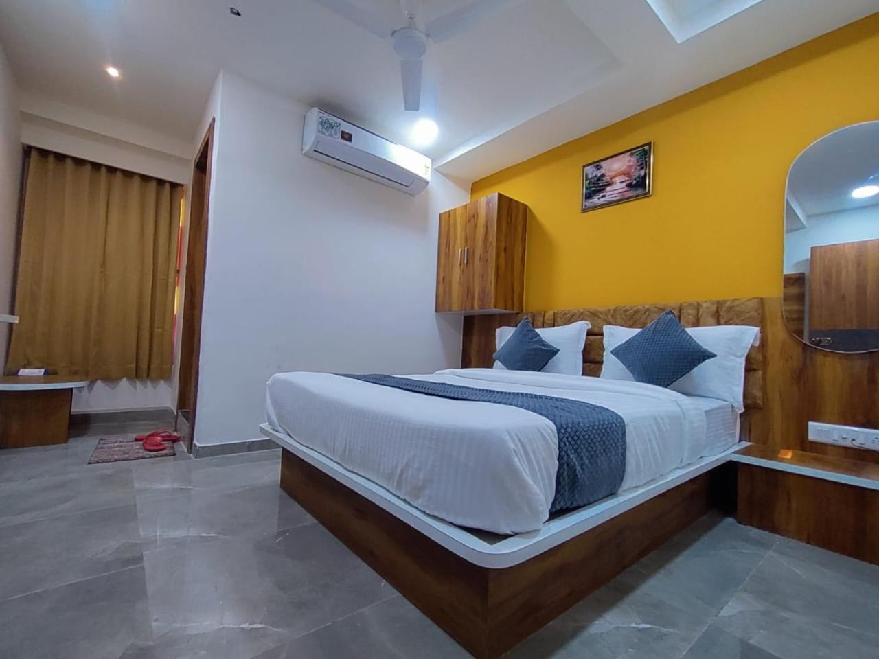 Hotel Lee Park Ahmedabad Eksteriør billede