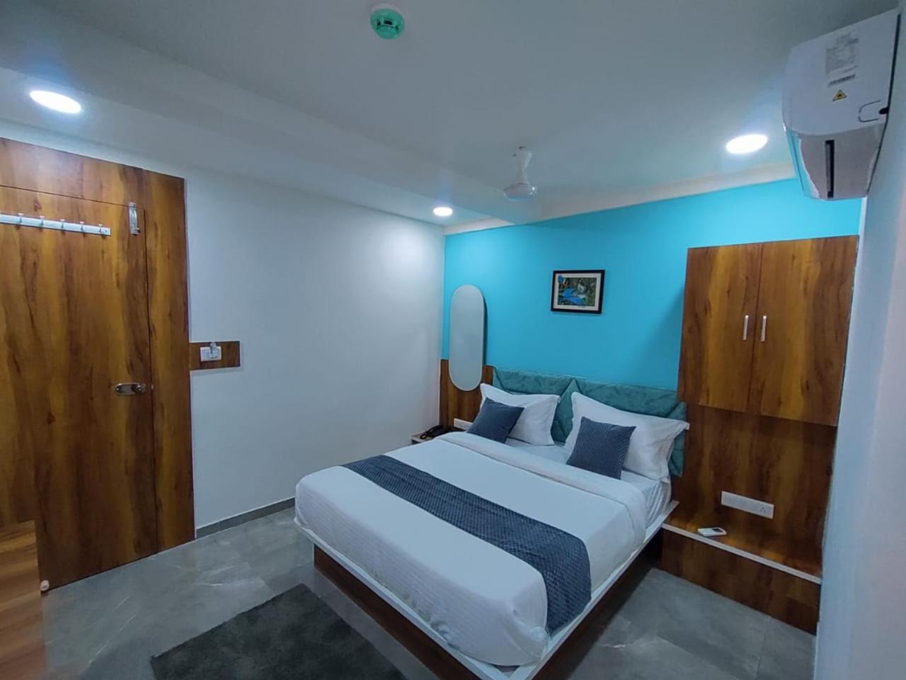 Hotel Lee Park Ahmedabad Eksteriør billede