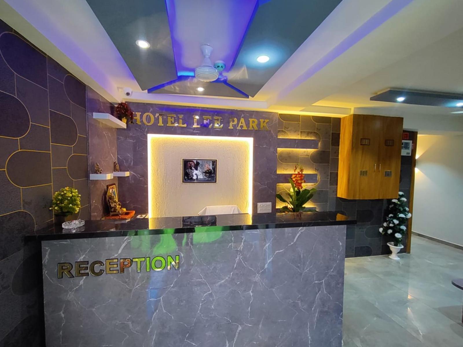 Hotel Lee Park Ahmedabad Eksteriør billede