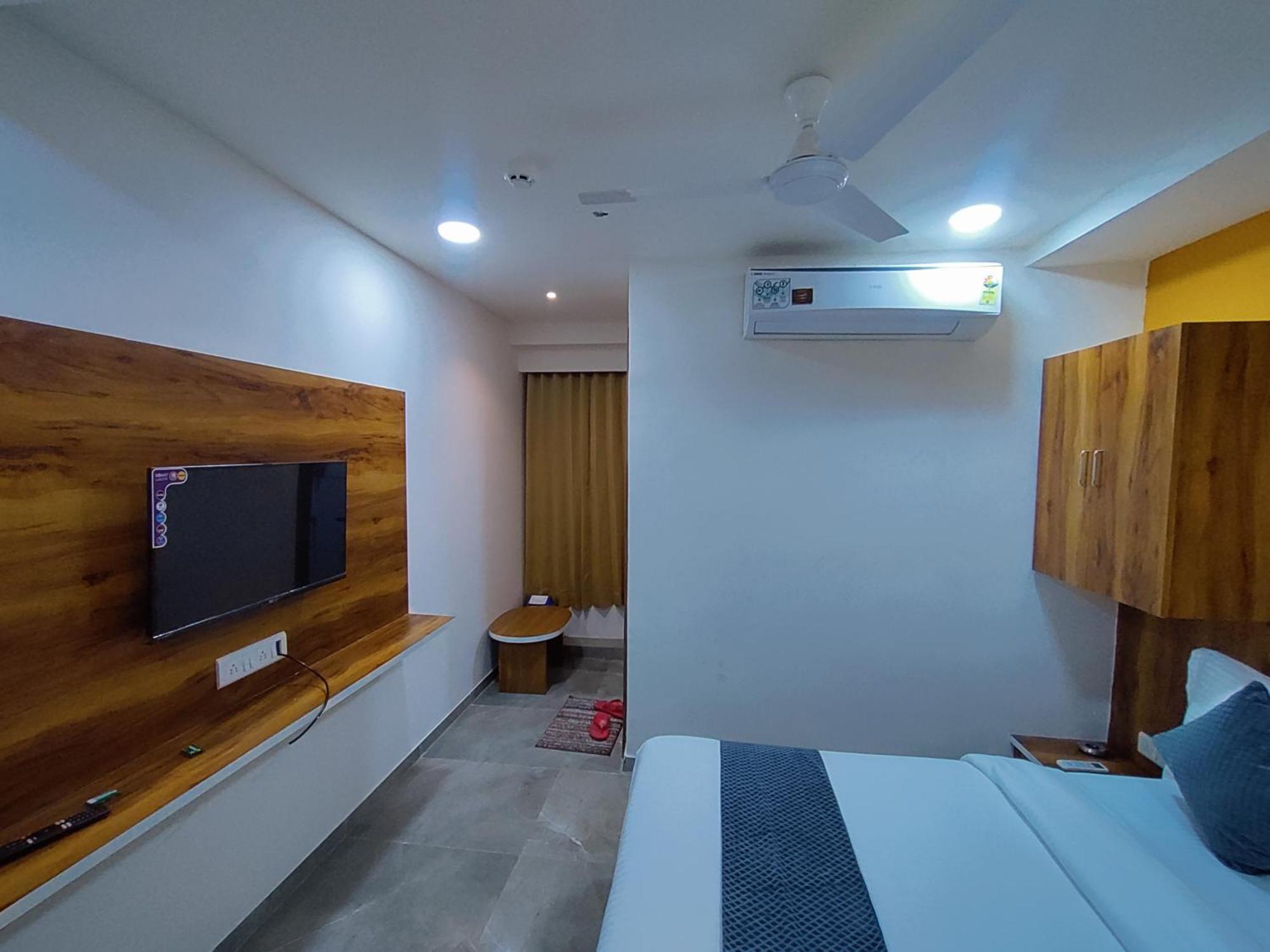 Hotel Lee Park Ahmedabad Eksteriør billede